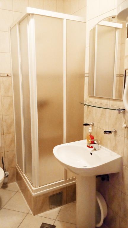 Guest House Karevic Hvar Town Bagian luar foto