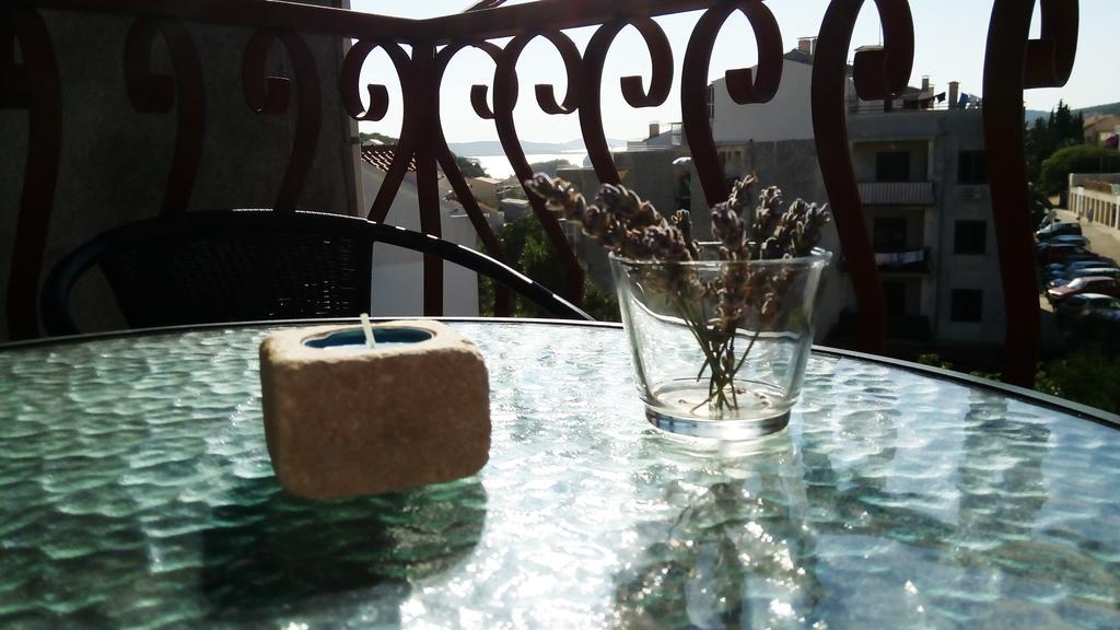 Guest House Karevic Hvar Town Bagian luar foto